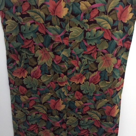 Fall Floral Table Runner - Picture 2 of 4